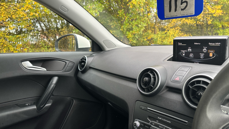 Audi A1 1.0 TFSI SE 3dr Petrol Hatchback